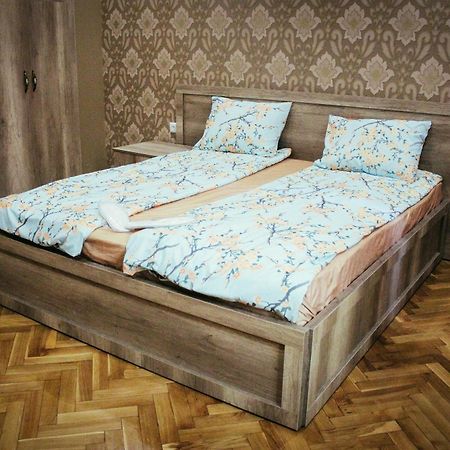 Apartment Izabella Tbilisi Rum bild