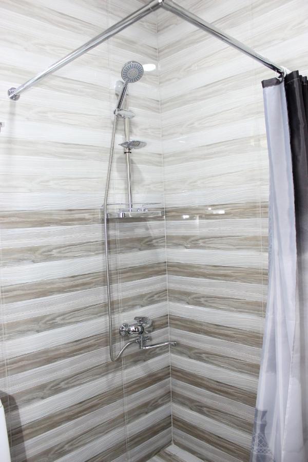 Apartment Izabella Tbilisi Exteriör bild
