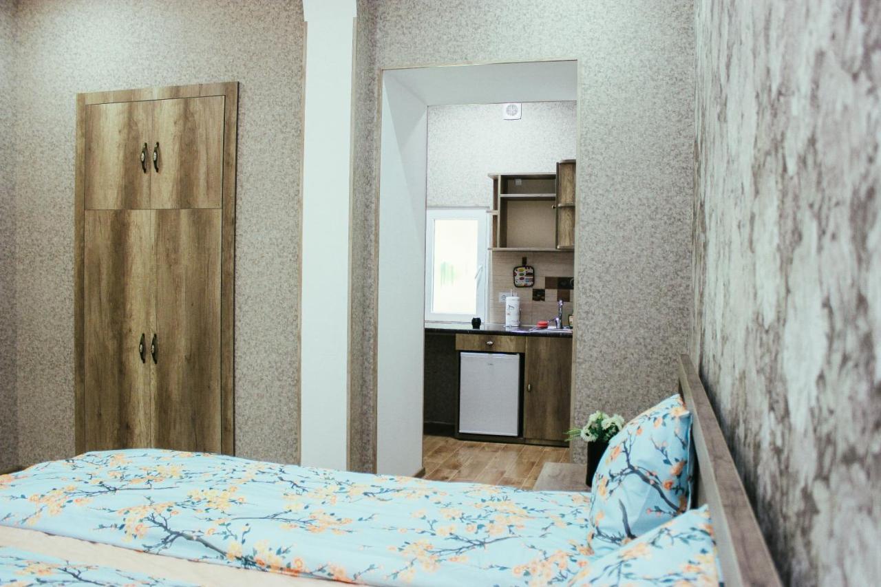 Apartment Izabella Tbilisi Exteriör bild