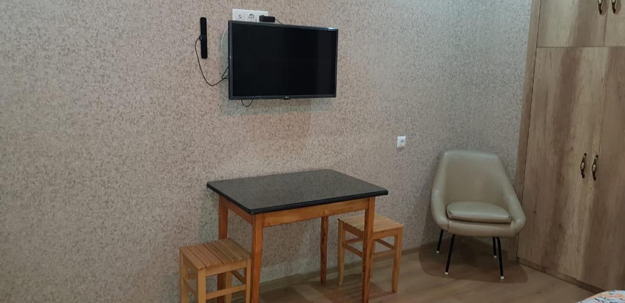 Apartment Izabella Tbilisi Exteriör bild
