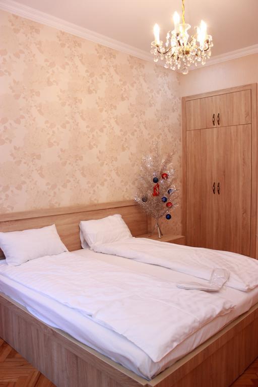 Apartment Izabella Tbilisi Exteriör bild